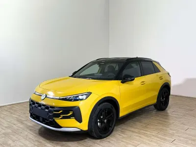 Nuova VW T-Roc Style 150 CV (110 kW) 2026 Giallo SUV