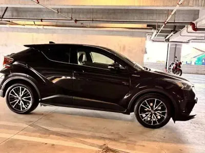 Usata Toyota C-HR Lounge 98 CV (72 kW) 2017 SUV