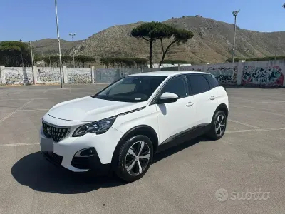 Usata Peugeot 3008 131 CV (96 kW) 2019 Bianco SUV