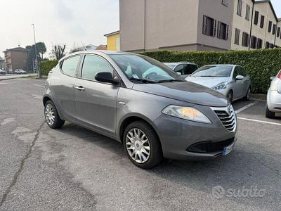 Usata Lancia Ypsilon 2012 Grigio Utilitaria