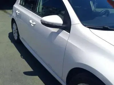 Usata VW Golf VI Edition 105 CV (77 kW) 2011 Berlina