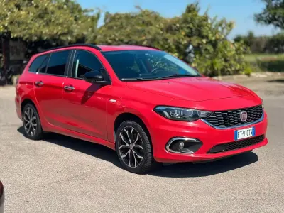 Usata Fiat Tipo S 120 CV (88 kW) 2018 Rosso Station wagon