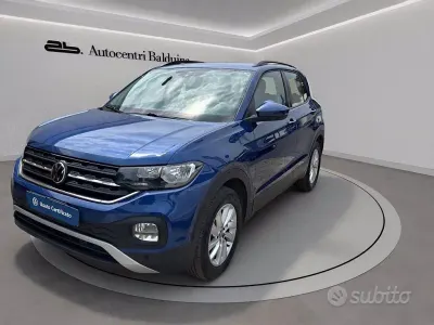 Begagnad VW T-Cross Style 95 HK (69 kW) 2023 Blå SUV