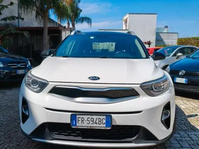 Gebraucht Kia Stonic Style 110 PS (80 kW) 2018 Weiß SUV