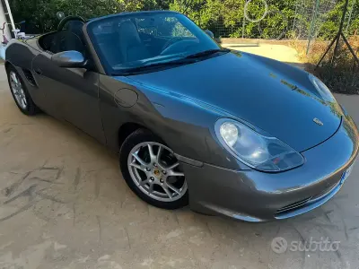 Usata Porsche Boxster 228 CV (167 kW) 2003 Grigio Cabrio