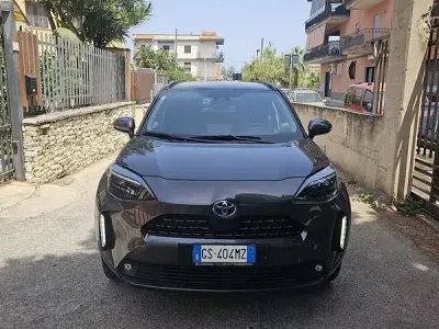 Usata Toyota Yaris Cross Lounge 92 CV (67 kW) 2023 SUV