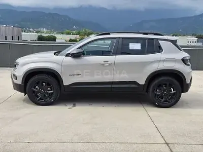 Nuova Jeep Avenger Overland 136 CV (100 kW) 2026 SUV