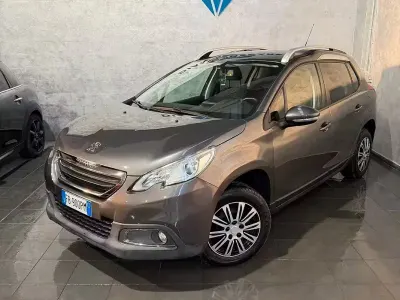 Usata Peugeot 2008 Active 75 CV (55 kW) 2015 Grigio SUV