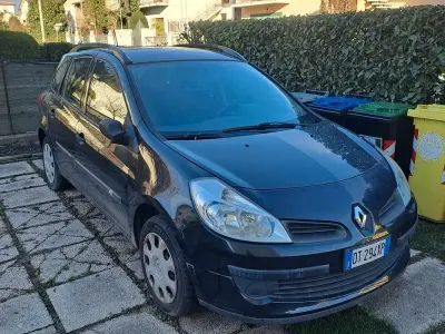 Usata Renault Clio 48 CV (35 kW) 2009 Nero Station wagon