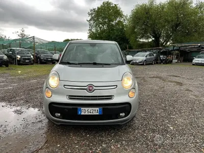 Begagnad Fiat 500L Business 95 HK (69 kW) 2016 Grå Minibuss
