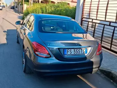 Usata Mercedes C220 194 CV (142 kW) 2018 Grigio Berlina