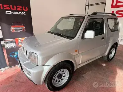 Usata Suzuki Jimny 86 CV (63 kW) 2008 Grigio SUV