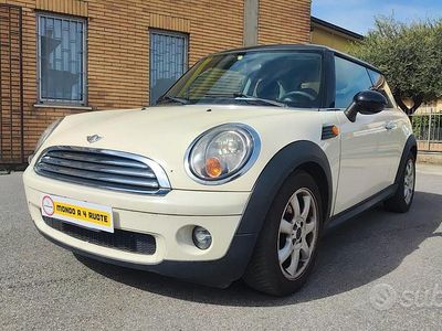 Usata Mini Cooper 120 CV (88 kW) 2006 Bianco Utilitaria