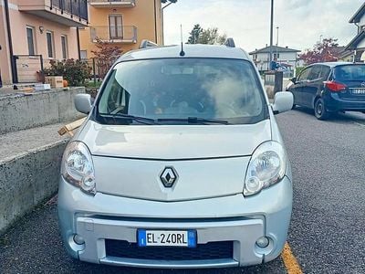 Usata Renault Kangoo 90 CV (66 kW) 2012 Grigio Monovolume