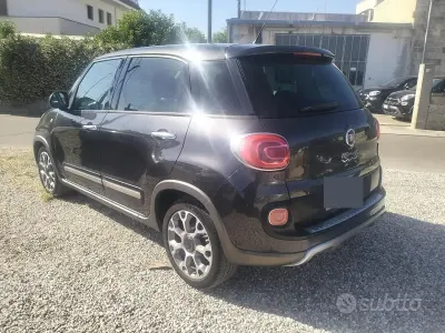 Usata Fiat 500L Trekking 105 CV (77 kW) 2014 Grigio Monovolume