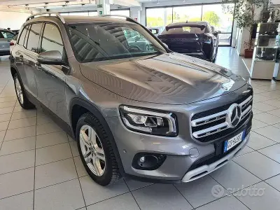 Usata Mercedes GLB200 AMG Edition 1 163 CV (119 kW) 2020 Grigio SUV