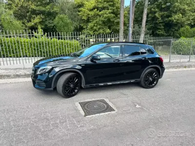 Usata Mercedes GLA200 Edition 136 CV (100 kW) 2018 Nero SUV