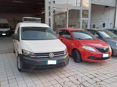 Usata VW Caddy 102 CV (75 kW) 2019 Bianco Monovolume
