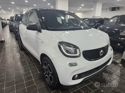 Usata Smart ForFour Passion 90 CV (66 kW) 2019 Bianco Utilitaria