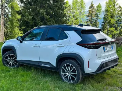 Usata Toyota Yaris Cross Sport 131 CV (96 kW) 2024 Bianco SUV