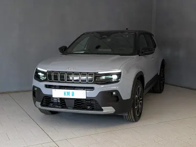 Nuova Jeep Avenger Summit 110 CV (80 kW) 2026 Grigio stone tetto nero SUV