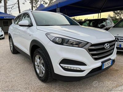 Usata Hyundai Tucson Comfort 116 CV (85 kW) 2016 Bianco SUV