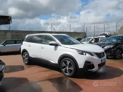 Usata Peugeot 5008 Allure 131 CV (96 kW) 2019 Bianco SUV