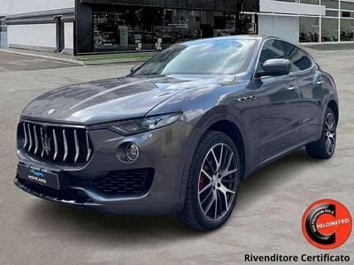 Begagnad Maserati Levante 275 HK (202 kW) 2017 Grå SUV