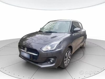 Usata Suzuki Swift 83 CV (61 kW) 2021 Grigio acciaio Utilitaria