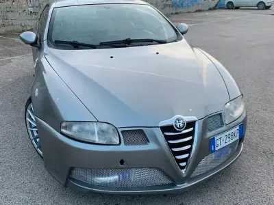 Usata Alfa Romeo GT 150 CV (110 kW) 2008 Grigio Coupé