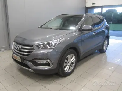 Usata Hyundai Santa Fe Xpossible 200 CV (147 kW) 2018 Grigio SUV
