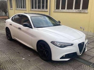 Usata Alfa Romeo Giulia 150 CV (110 kW) 2017 Nero Berlina
