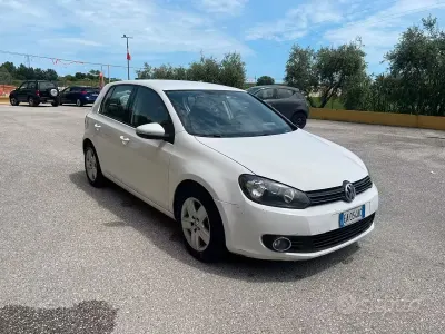 Usata VW Golf VI Highline 122 CV (89 kW) 2009 Bianco Berlina
