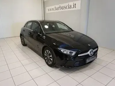 Usata Mercedes 180 Business 116 CV (85 kW) 2021 Nero Berlina