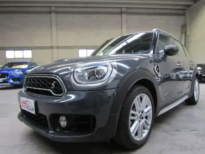 Usata Mini Cooper S Countryman 192 CV (141 kW) 2017 Grigio metallizzato SUV