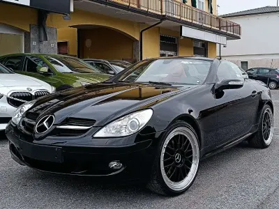 Usado Mercedes SLK200 163 CV (119 kW) 2005 Negro Descapotable