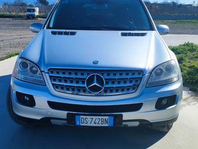 Mercedes ML320