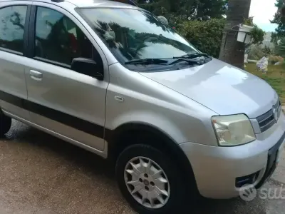 Usata Fiat Panda 4x4 60 CV (44 kW) 2005 Utilitaria