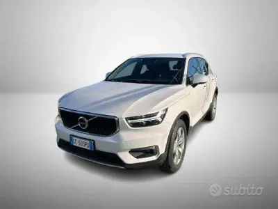 Usata Volvo XC40 Business Edition 150 CV (110 kW) 2020 Bianco metallizzato SUV