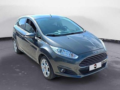 Usata Ford Fiesta Titanium 75 CV (55 kW) 2017 Grigio Utilitaria