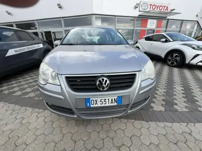 Usata VW Polo Comfortline 80 CV (58 kW) 2009 Argento Utilitaria
