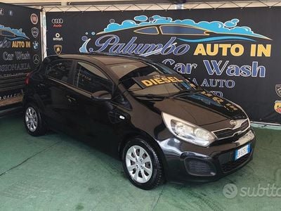 Nero Usata 2013 Kia Rio EX Berlina | 4999 € (Buon prezzo)