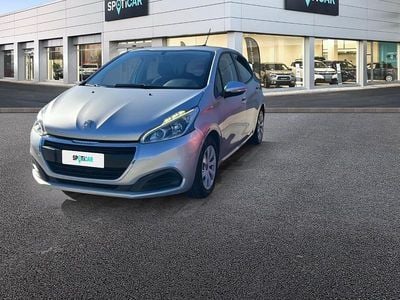 Grigio Usata 2016 Peugeot 208 Active Utilitaria | 8500 € (Buon prezzo)