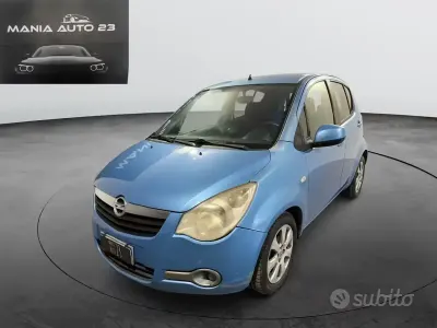 Usata Opel Agila 86 CV (63 kW) 2009 Blu Utilitaria