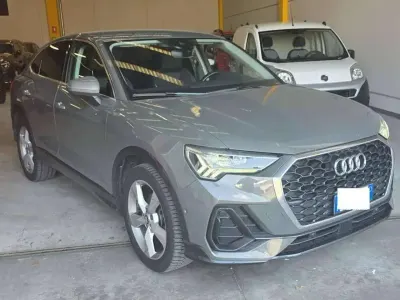 Usata Audi Q3 Sportback Ambiente 150 CV (110 kW) 2020 Grigio SUV