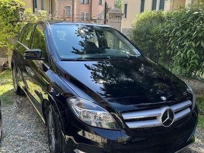 Begagnad Mercedes B Electric Drive 64 kW (88 HK) 2016 Minibuss