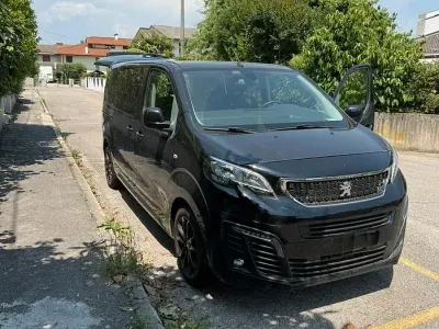 Usata Peugeot Traveller 120 CV (88 kW) 2019 Nero Monovolume