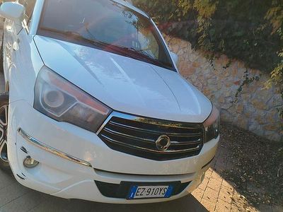 Usata 2015 Ssangyong (KGM) Rodius Monovolume | 9000 €