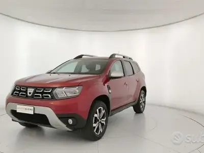 Usado Dacia Duster Prestige 101 CV (74 kW) 2022 Rojo SUV