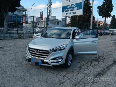 Usata Hyundai Tucson 116 CV (85 kW) 2017 Grigio SUV